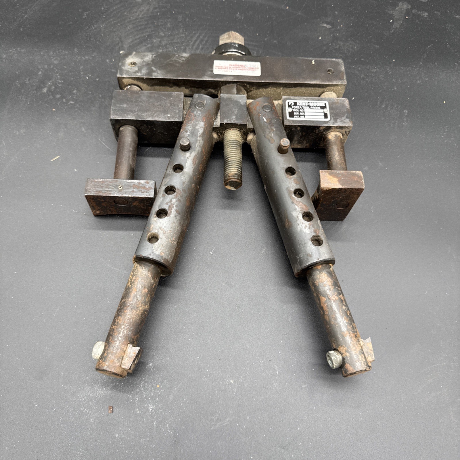 Kent Moore Cylinder Liner Puller PT-6405-A Cummins 855