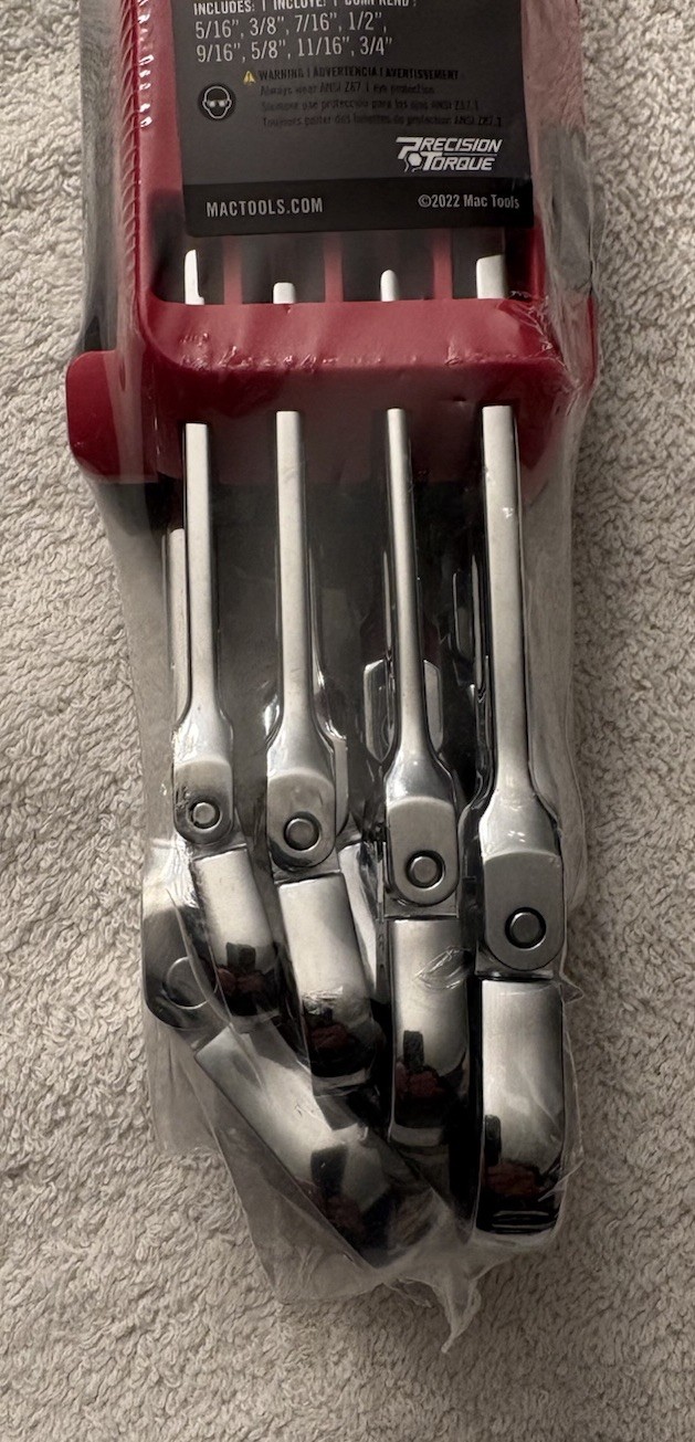 Mac Tools 8 Pc. 12 Pt. SAE Flexible Head Ratcheting Wrench Set