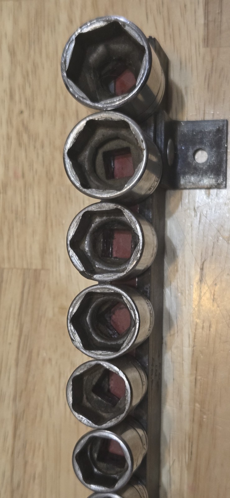 Snap-On Socket Set 3/8″ Drive 1/4″ to 7/8″ 6 Point 11 Pieces With Magnetic Bar