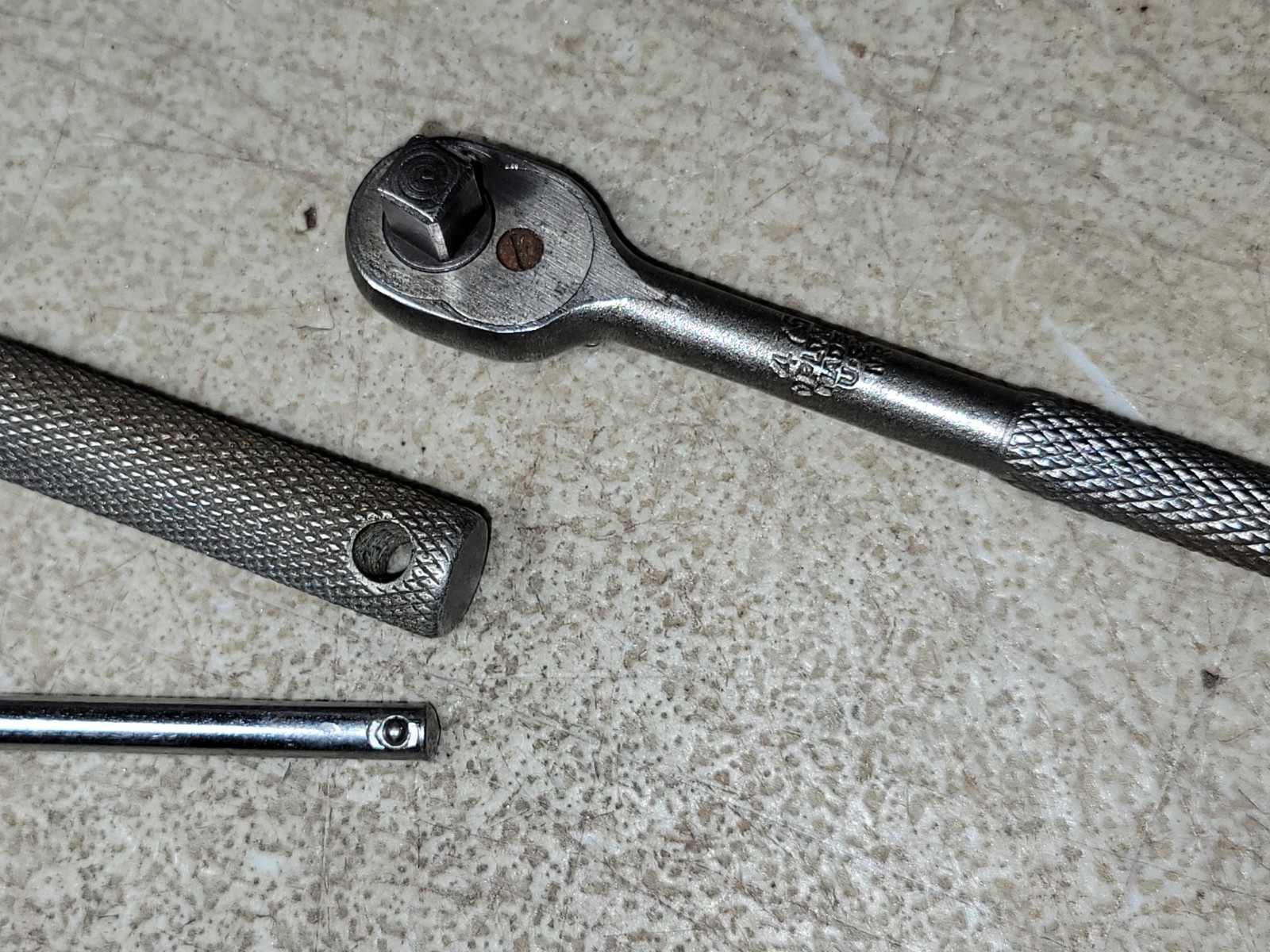 Rare Old Plomb 4751 1/4″ Micro Head Ratchet Socket Wrench working great breaker