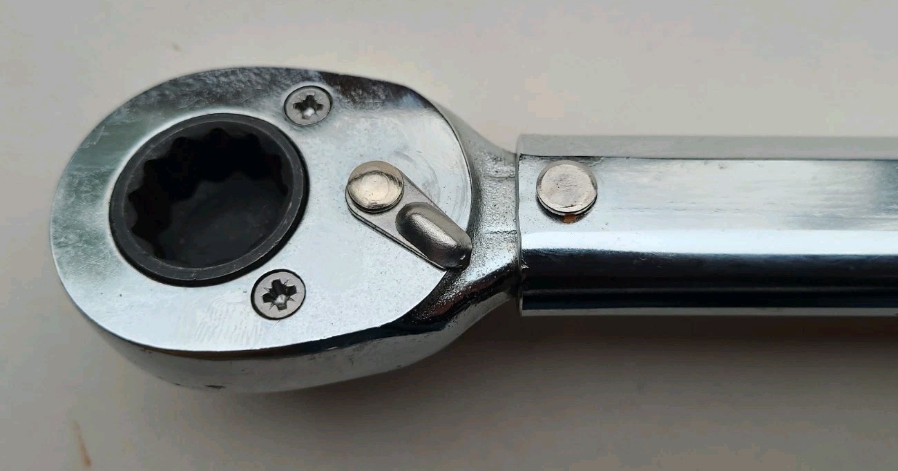 Ram Tools 1/2 Drive Ratcheting Head Micrometer Torque Wrench 10-150 Ft Lbs