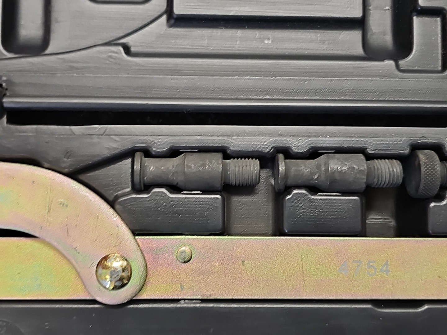 Mac Tools DH754 Universal Pulley/Fan Clutch Holding Tool Kit Complete Taiwan