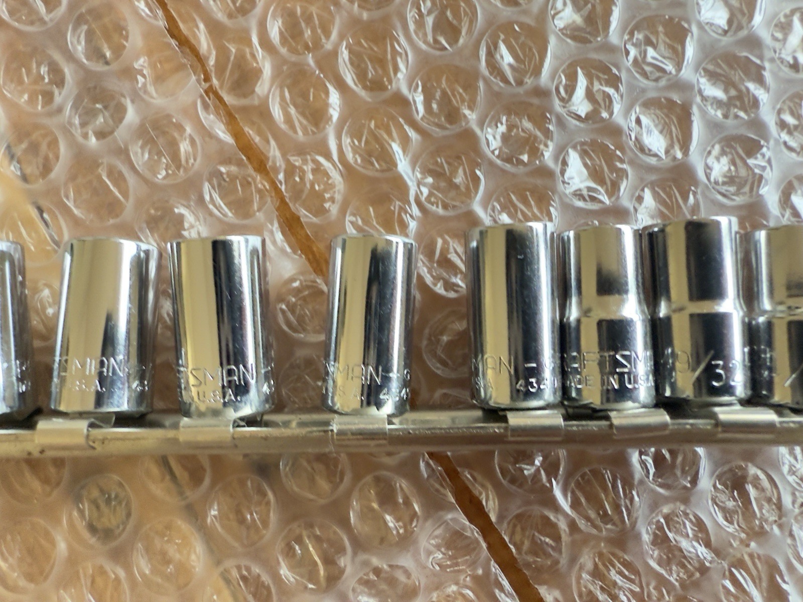 Craftsman G Series 1/4” Drive 6pt SAE 5/32” – 1/2” Socket Set w/ Craftsman Rail