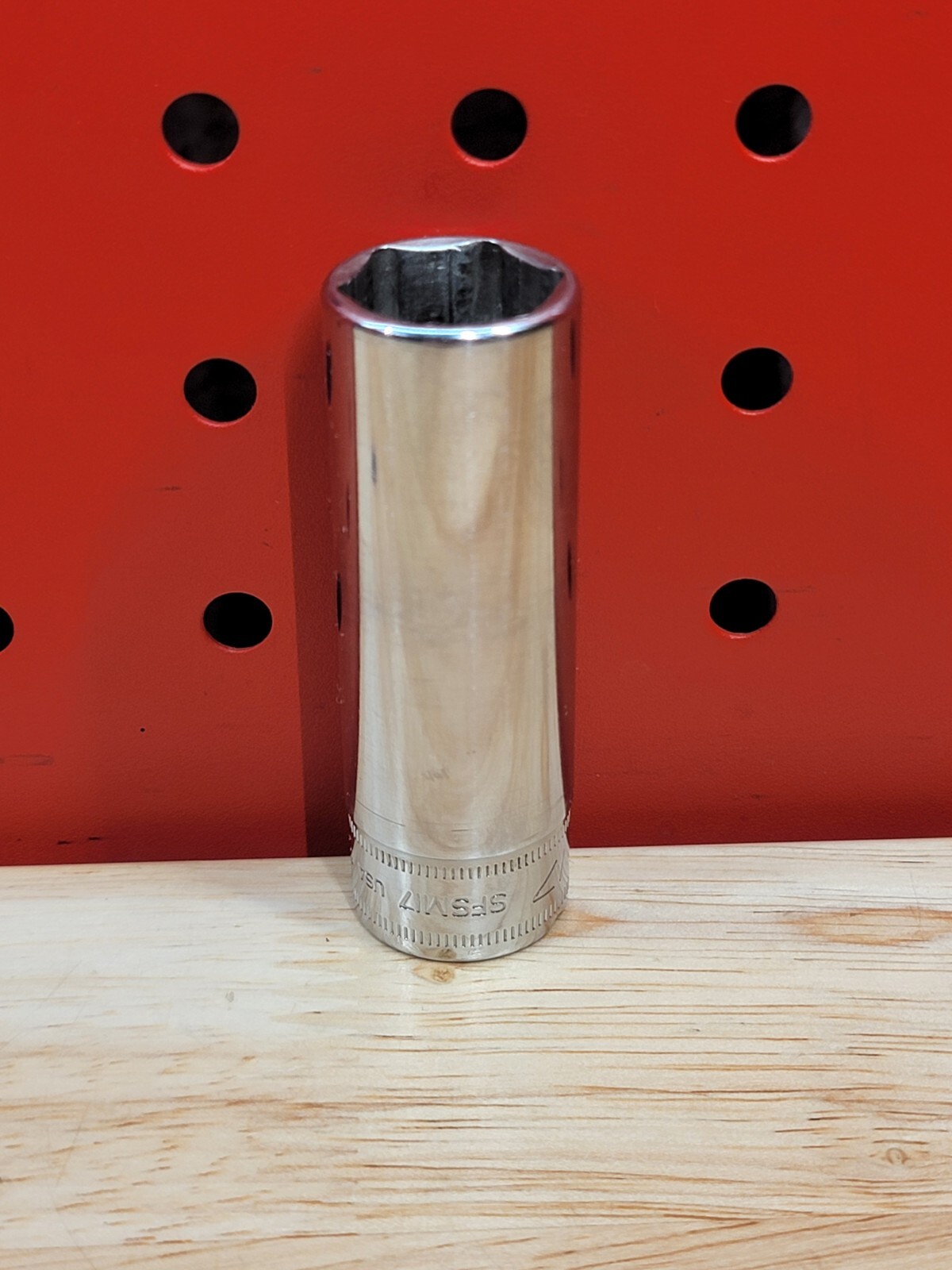 Snap-on Tools SFSM17 3/8″ Drive 17mm Metric 6-Point Deep Chrome Socket