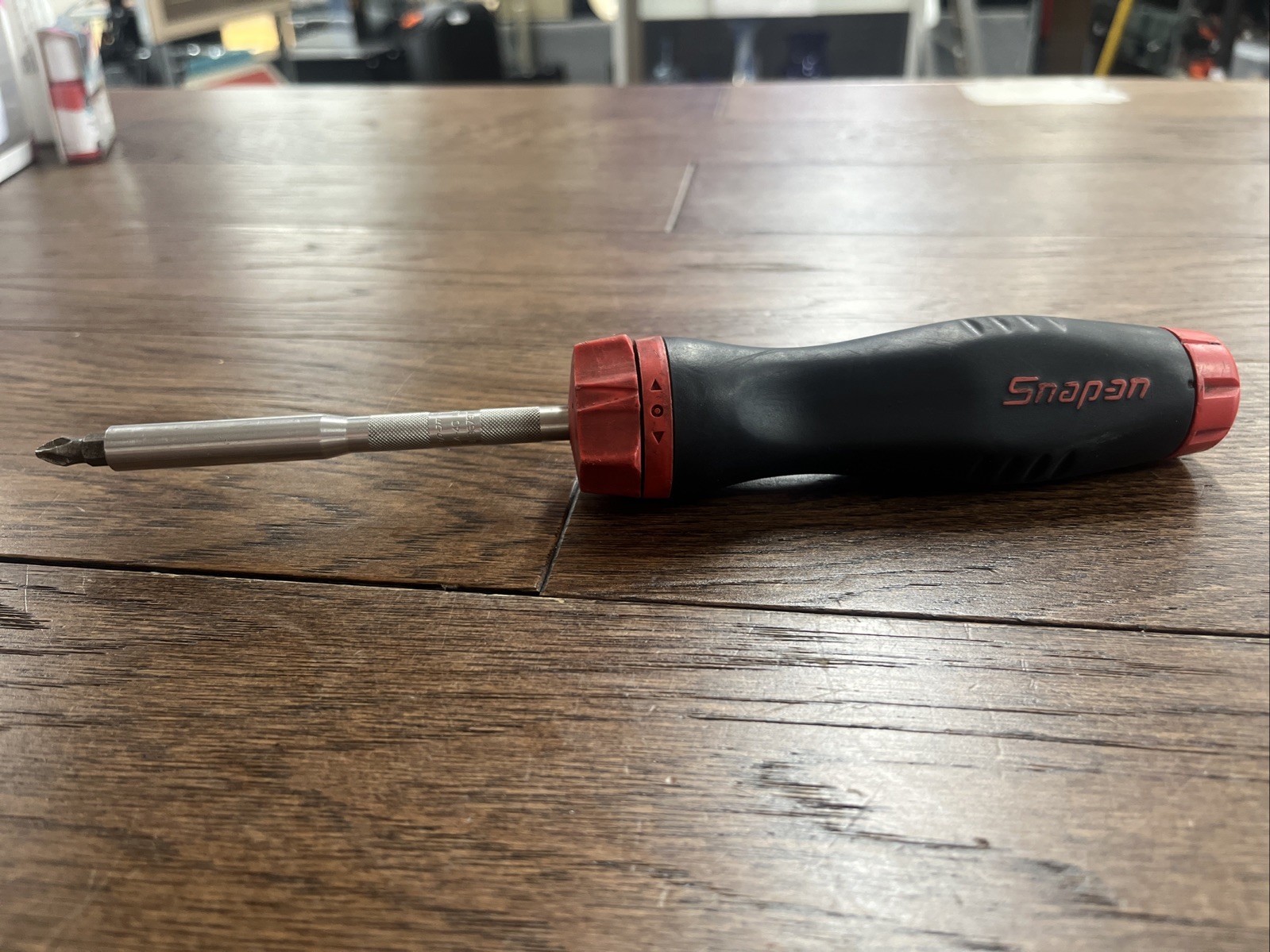 NEW Snap-on Tools Red Ratcheting Soft Grip Screwdriver SGDMRC4-40