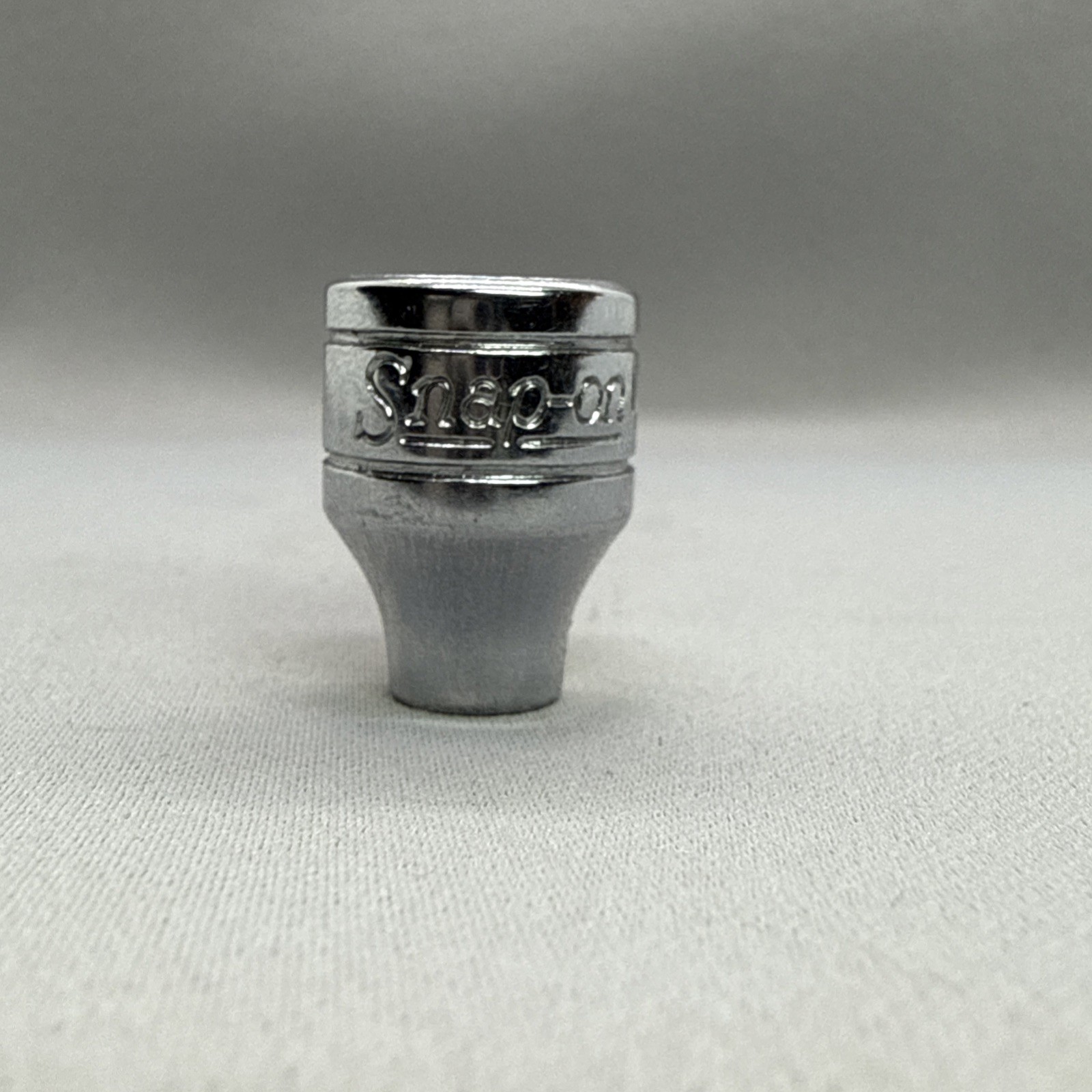 Snap On Tools 1/4″ Shallow Socket 3/8″ Drive 6 Point FS081 USA