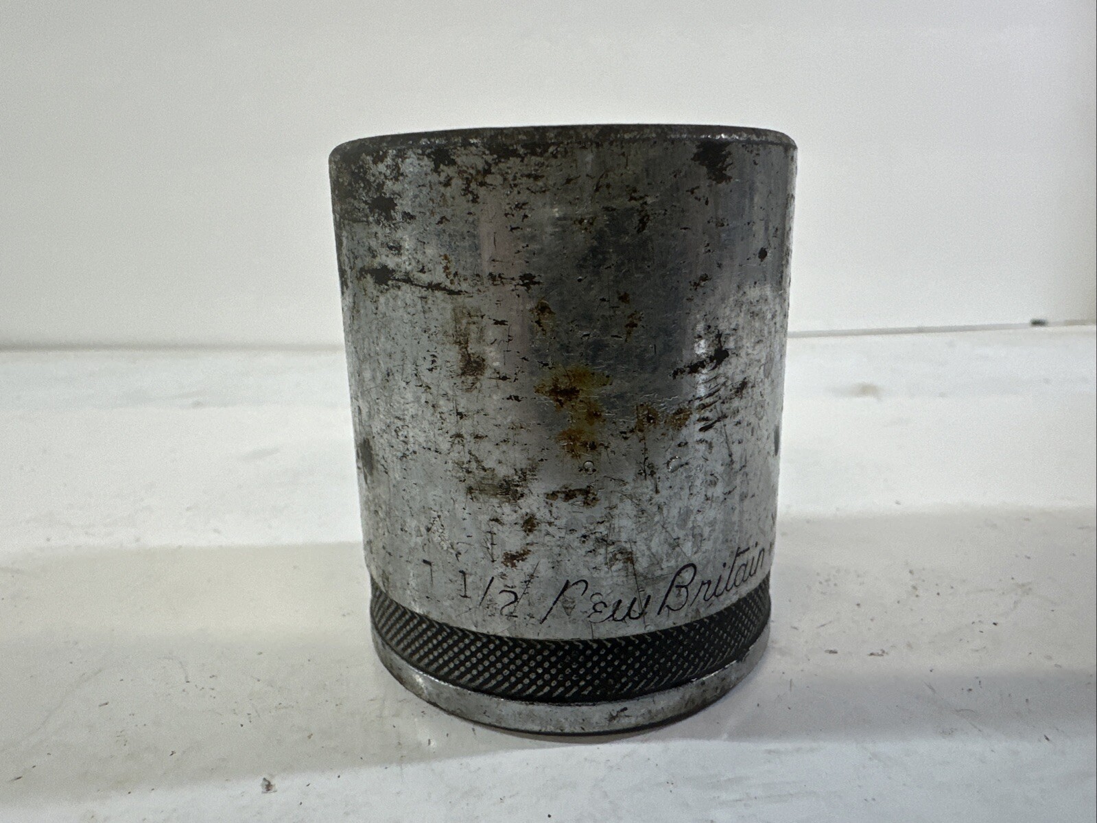 Vintage New Britain 1-1/2″ AF 3/4″ Dr Socket Heavy Duty 12pt Hub Nut Sct