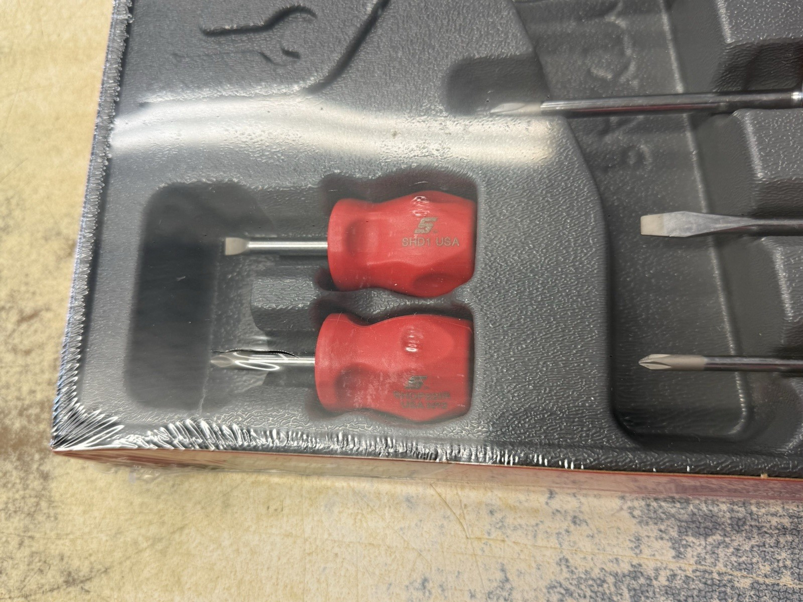 Brand New Snap-on USA 8 piece Soft Grip Combination Screwdriver Set SGDX80BR