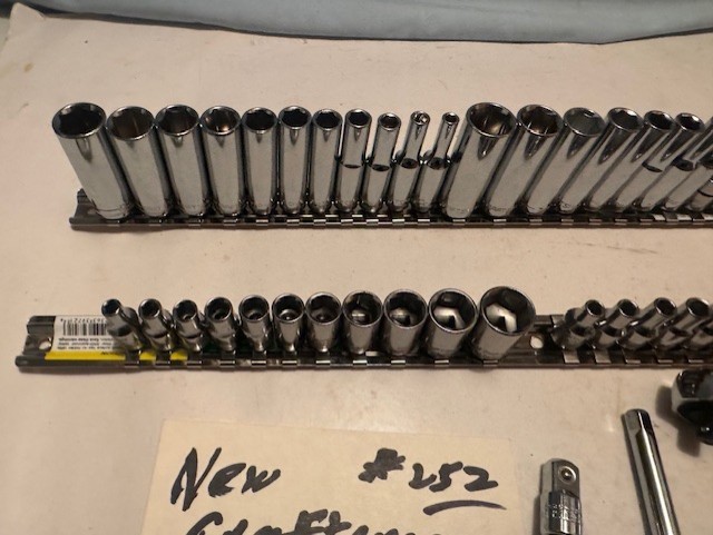 CRAFTSMAN 1/4″ DR -56 PC / RATCHET + SOCKETS/ DEEP /STD METRIC & SAE SET+ RAILS