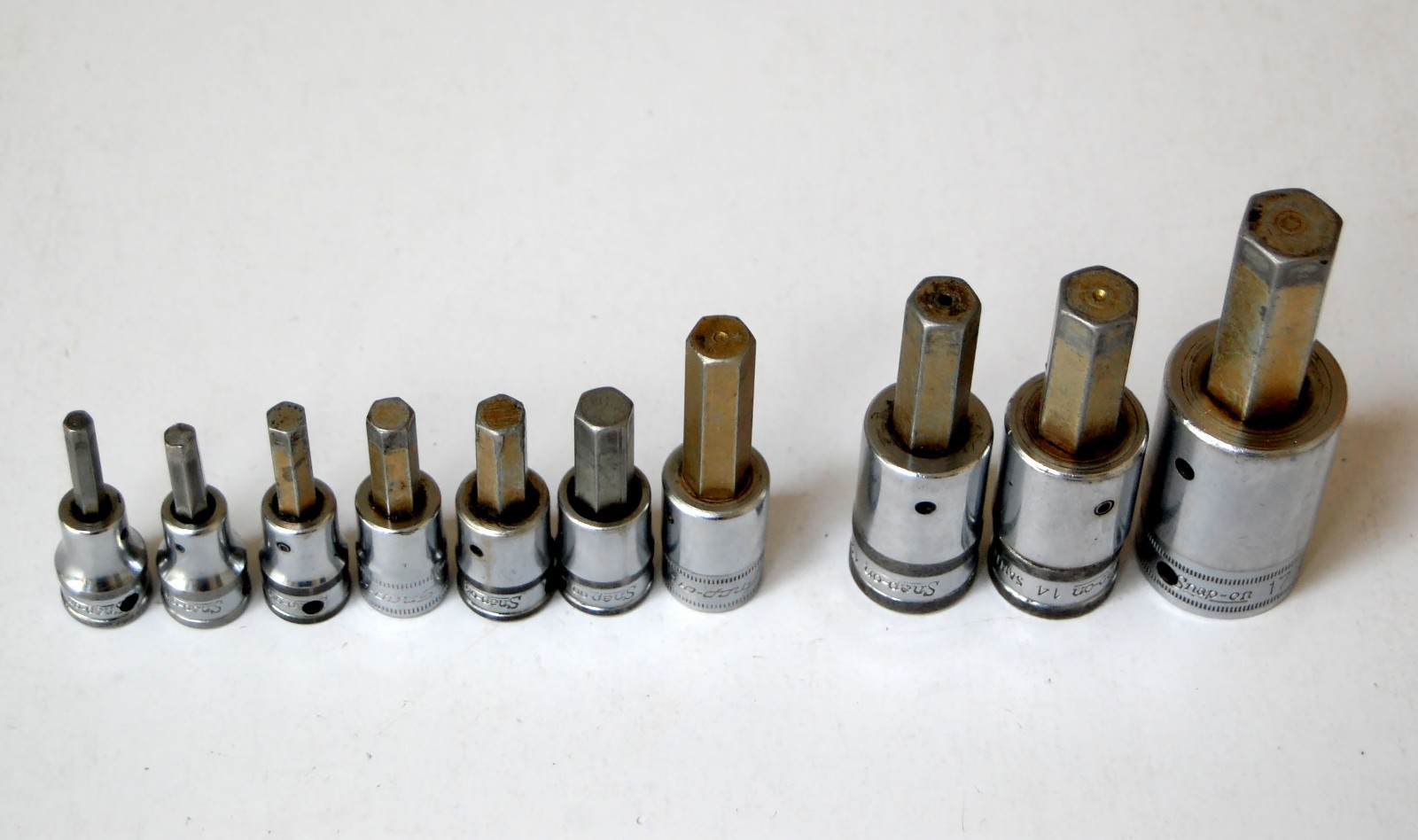 Snap-on Metric 10 Piece Hex Bit Set 5mm to 12mm 14mm 17mm 3/8″ & 1/2″ Drive