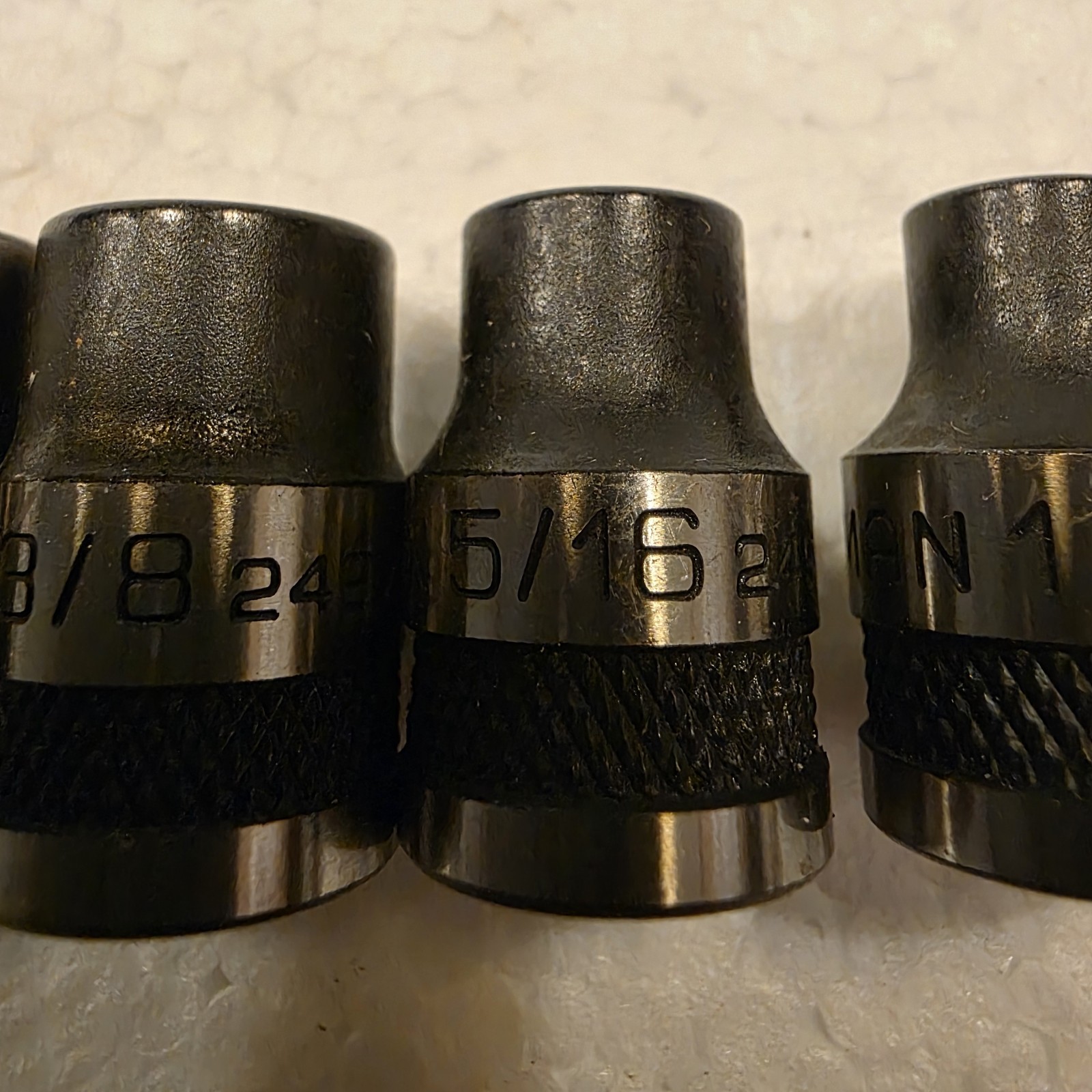 Craftsman Ratchet Socket Set 3/8″ Drive 24963 19 Peice SAE & Metric Black Oxide