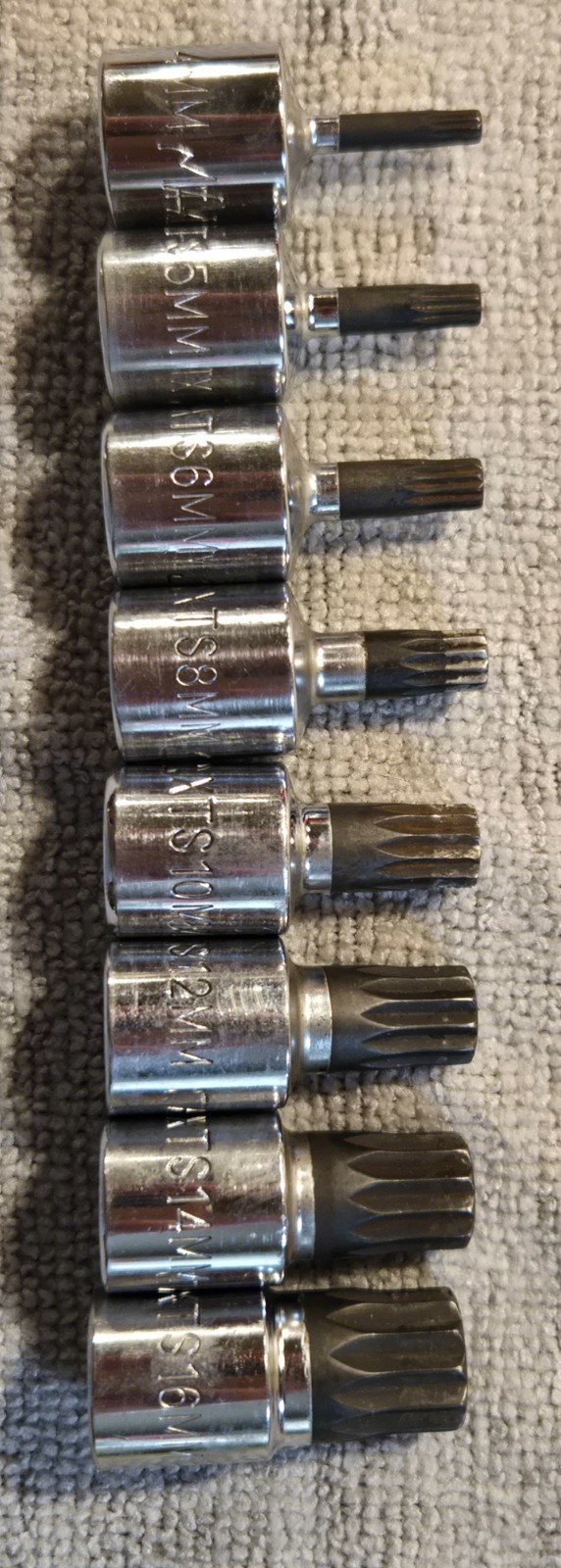 Mac Tools SXMTS8B 3/8″ Drive 8 pc Triple Square Driver Set, 4mm-16mm, Used