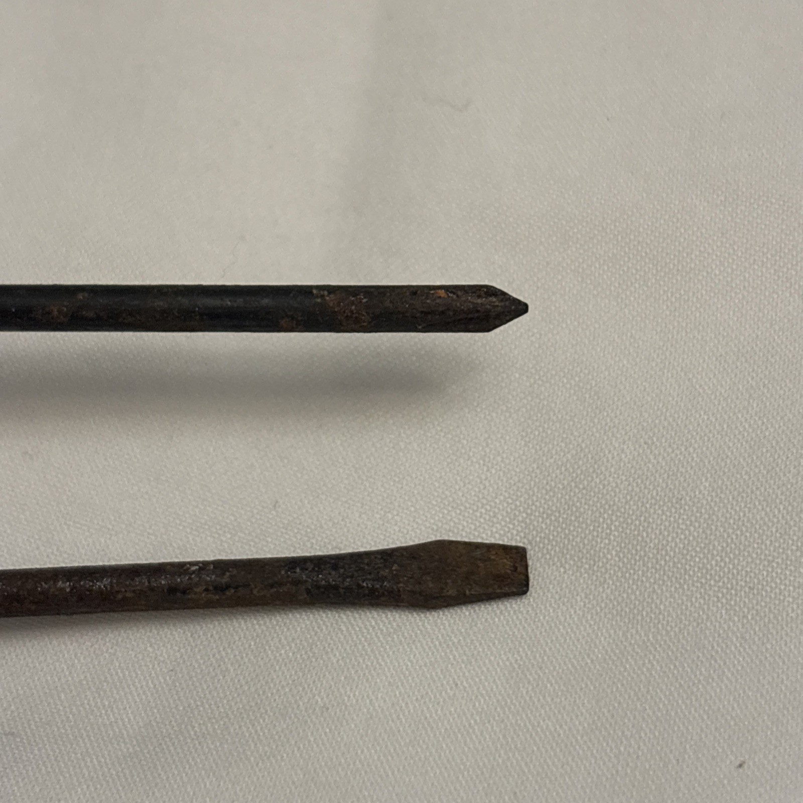 Vintage Screwdriver 2 Pc Flat Slotted & Phillips Wood Handle 5”