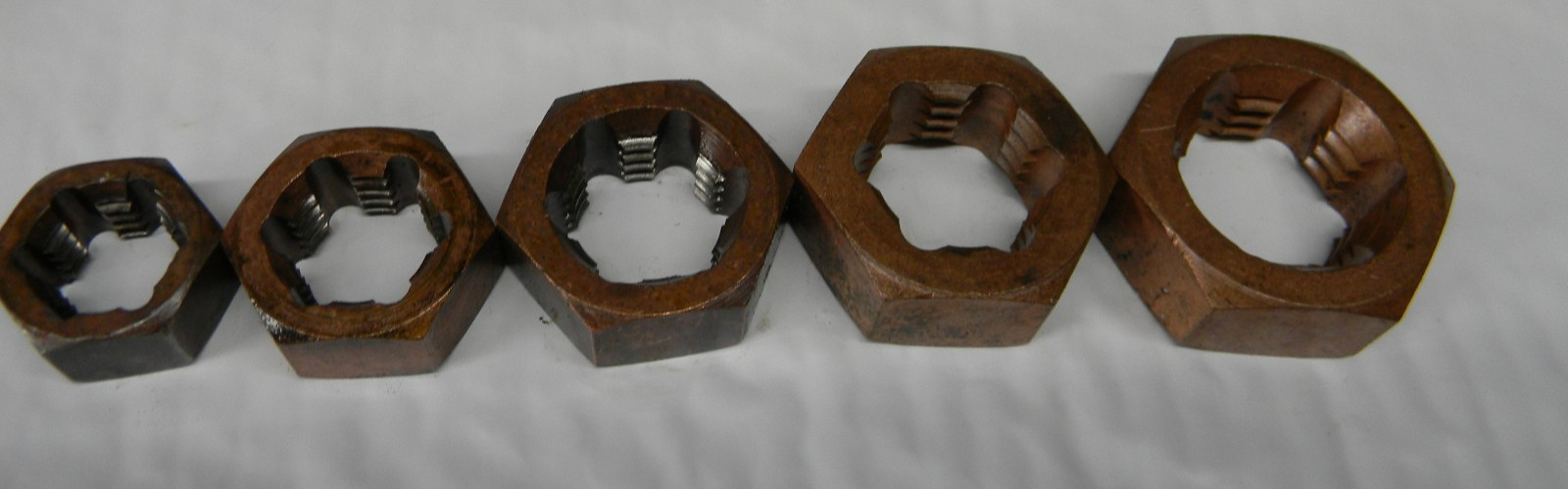 SNAP-ON 5PC SAE-NC COARSE THREAD HEX NUT RETHREADING DIES 3/4″-1-1/4″ #TRC5