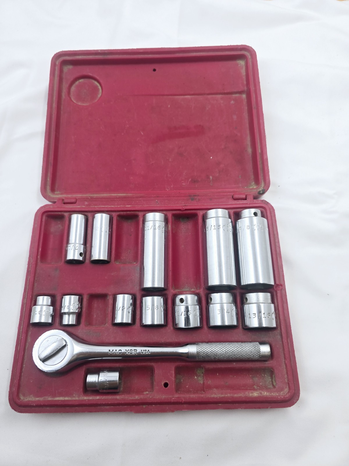 MAC Tools X8R 3/8″ Drive Ratchet And Miscellaneous Sockets