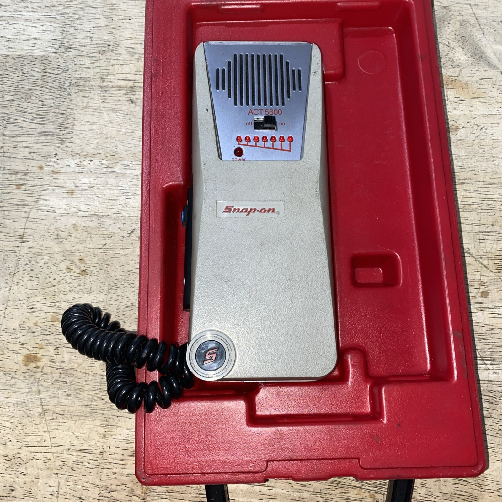 Snap On Tools ACT 5500 Halogen Leak Detector with Case