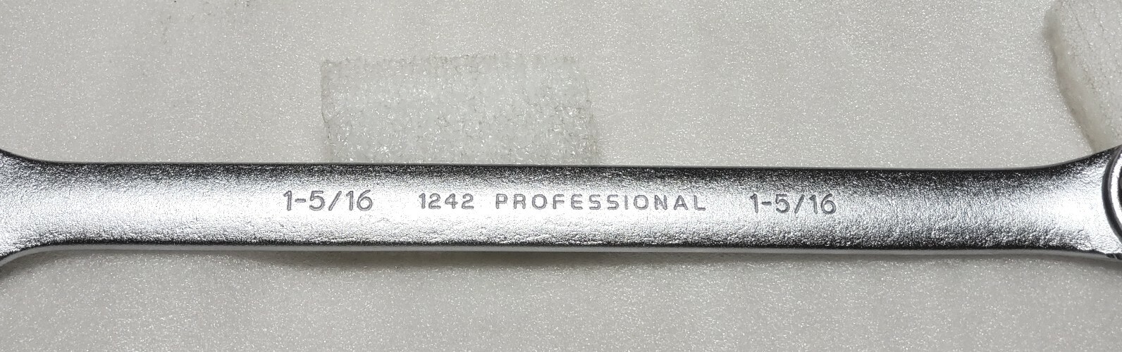Proto 1242 Professional 1-5/16″ SAE 12 Point Standard Handle Combination Wrench