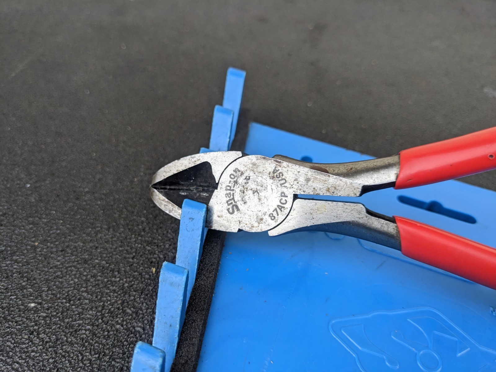 #bo500 Snap On 87ACP RED 7-1/2″ LONG soft cushion grip diagonal cutting Pliers