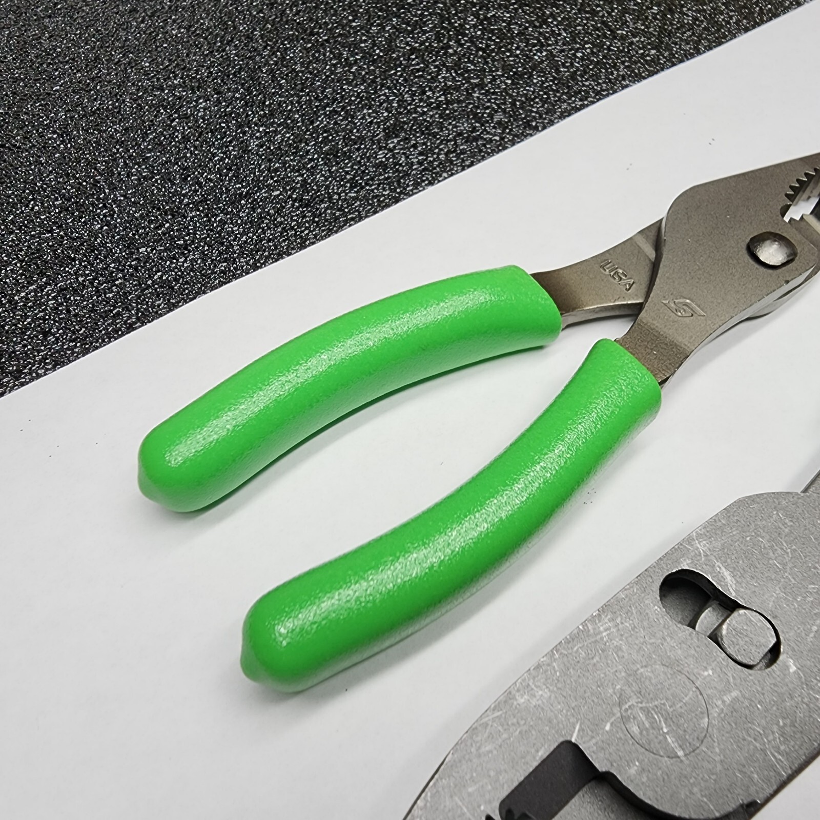 Snap-on Tools 8″ High-Leverage Combo & 7″ Long Nose Slip-Joint Pliers LN46ACF