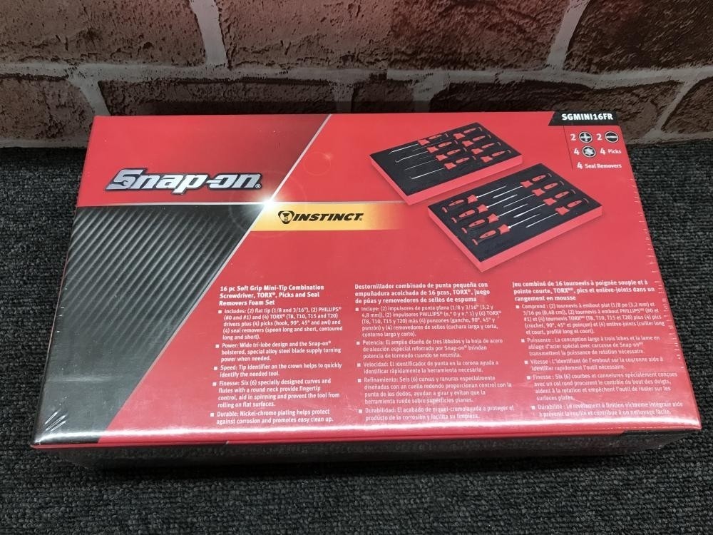 Snap-on SGMINI16FR Instinct RED Soft Handled 16pc Mini Screwdriver Set [Unused]
