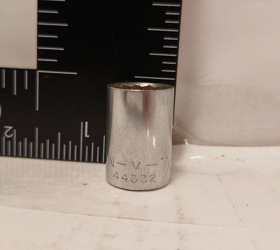 Craftsman USA 7/16″ 12 Point 3/8″ Drive Shallow Socket 44332 V Series See Photos