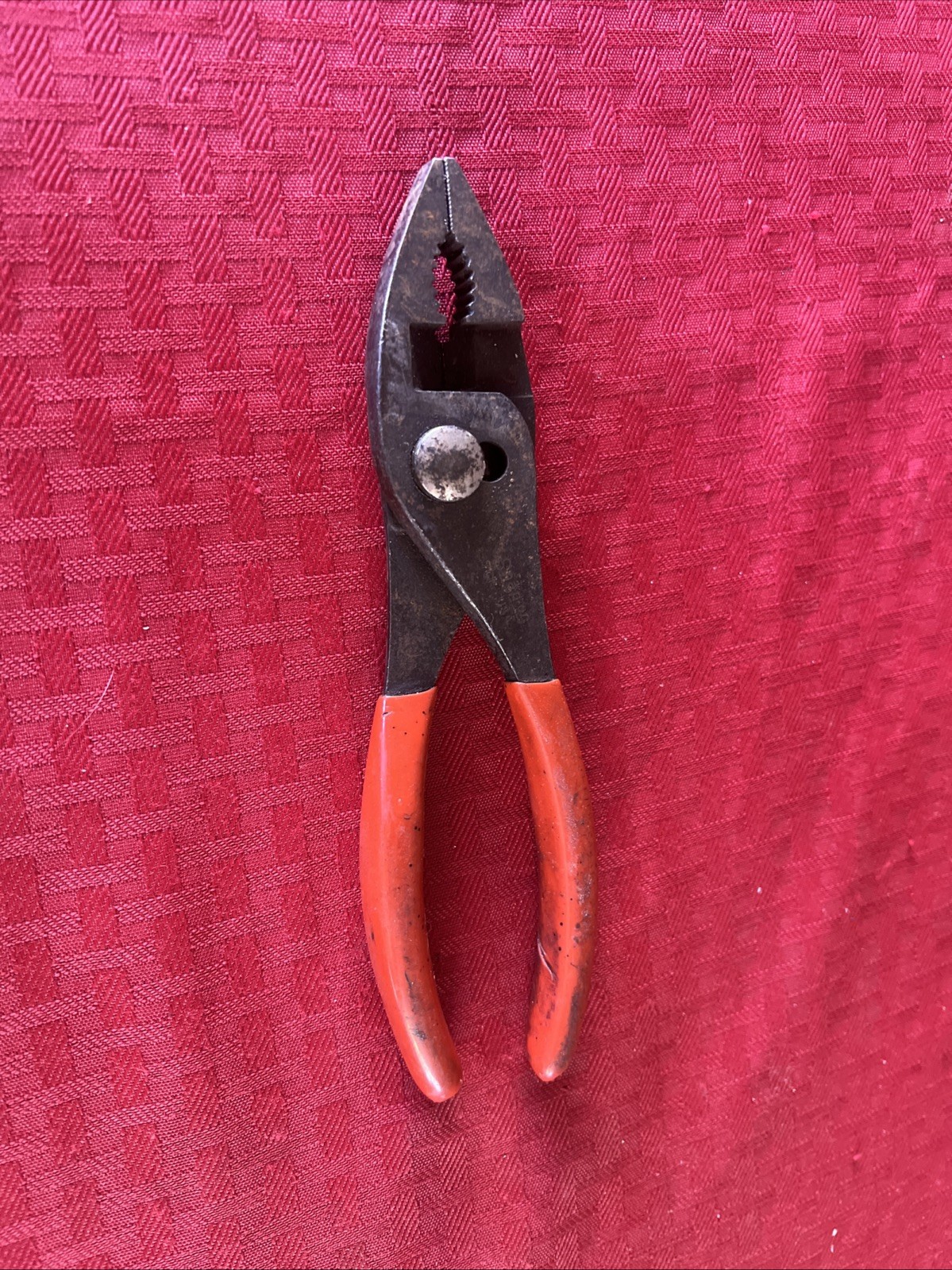Snap On Tools 8″ RED Talon Soft Grip Slip-Joint Pliers with Cutters 137 CP