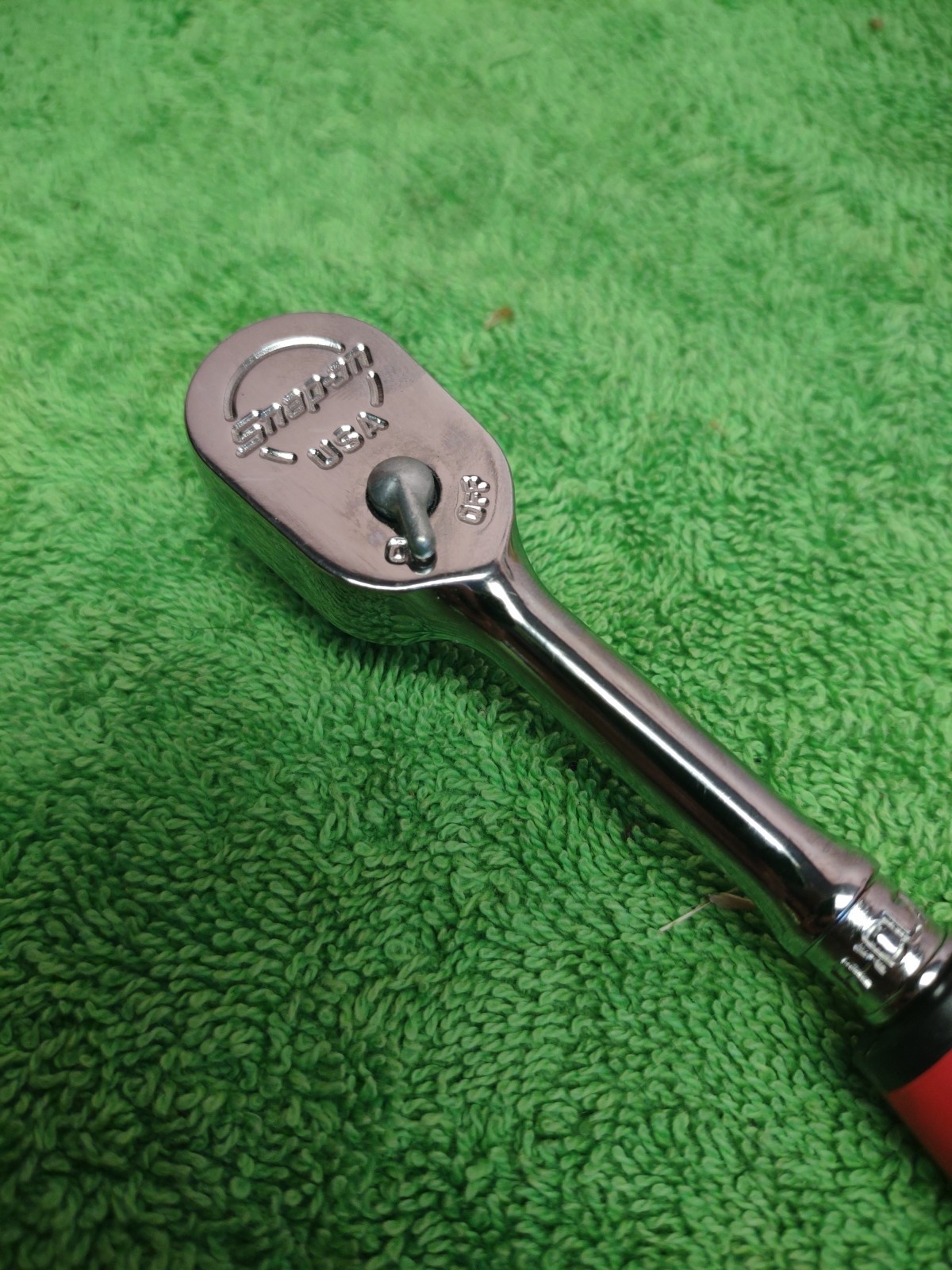 New!!! Snap-on Tools USA 3/8″ Drive RED SMALL BODY Fixed-Head Ratchet FHCL72
