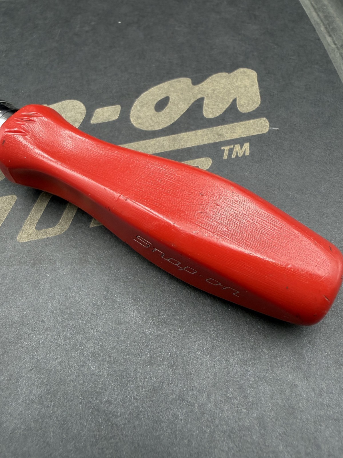 Snap-on FHD80 NON-USA Stamped Head Red 3/8″ Dr Hard Grip Ratchet [Used]