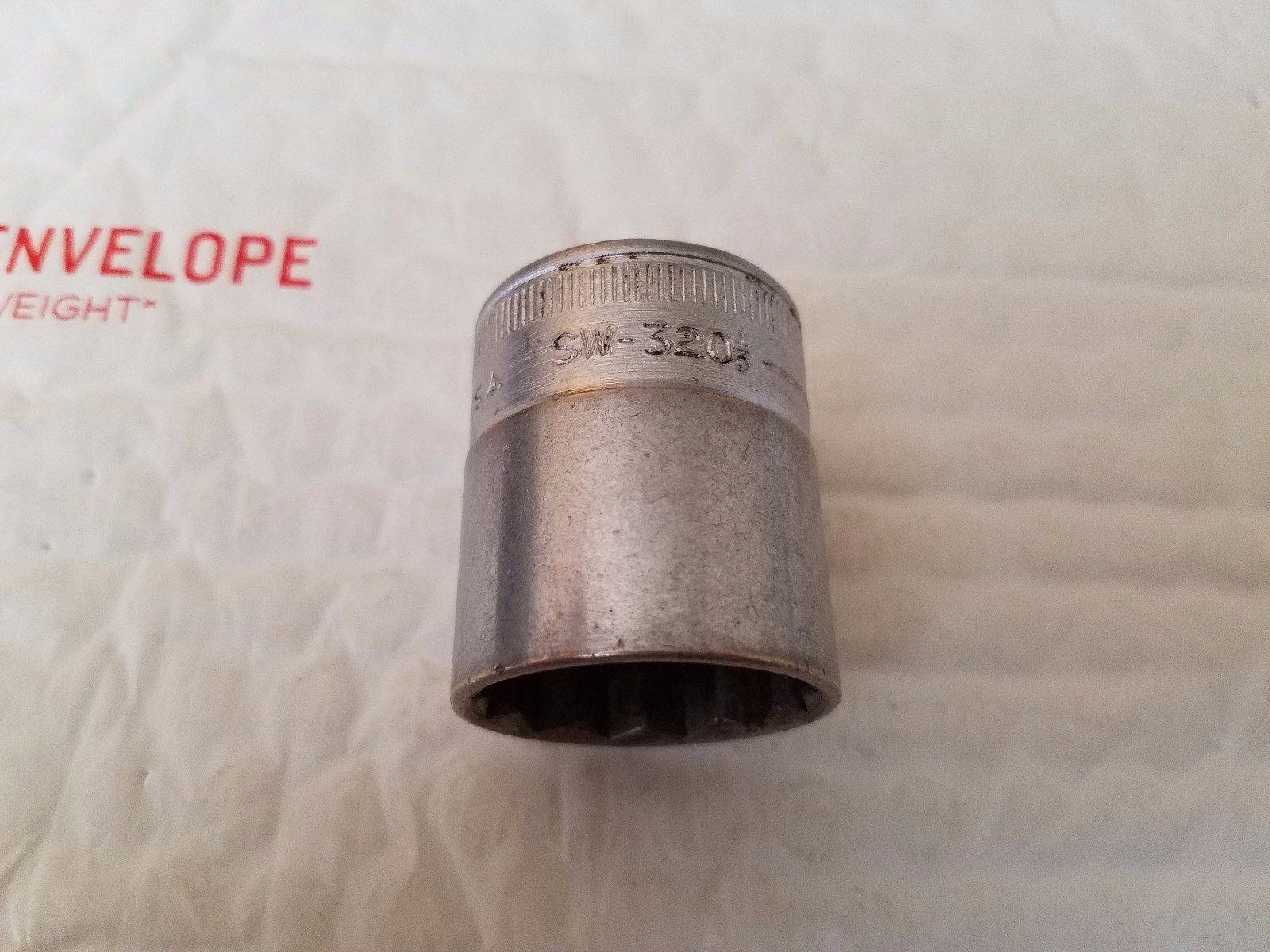 Snap-on SW-320-1/2 1″ 12pt 1/2″ Drive Socket