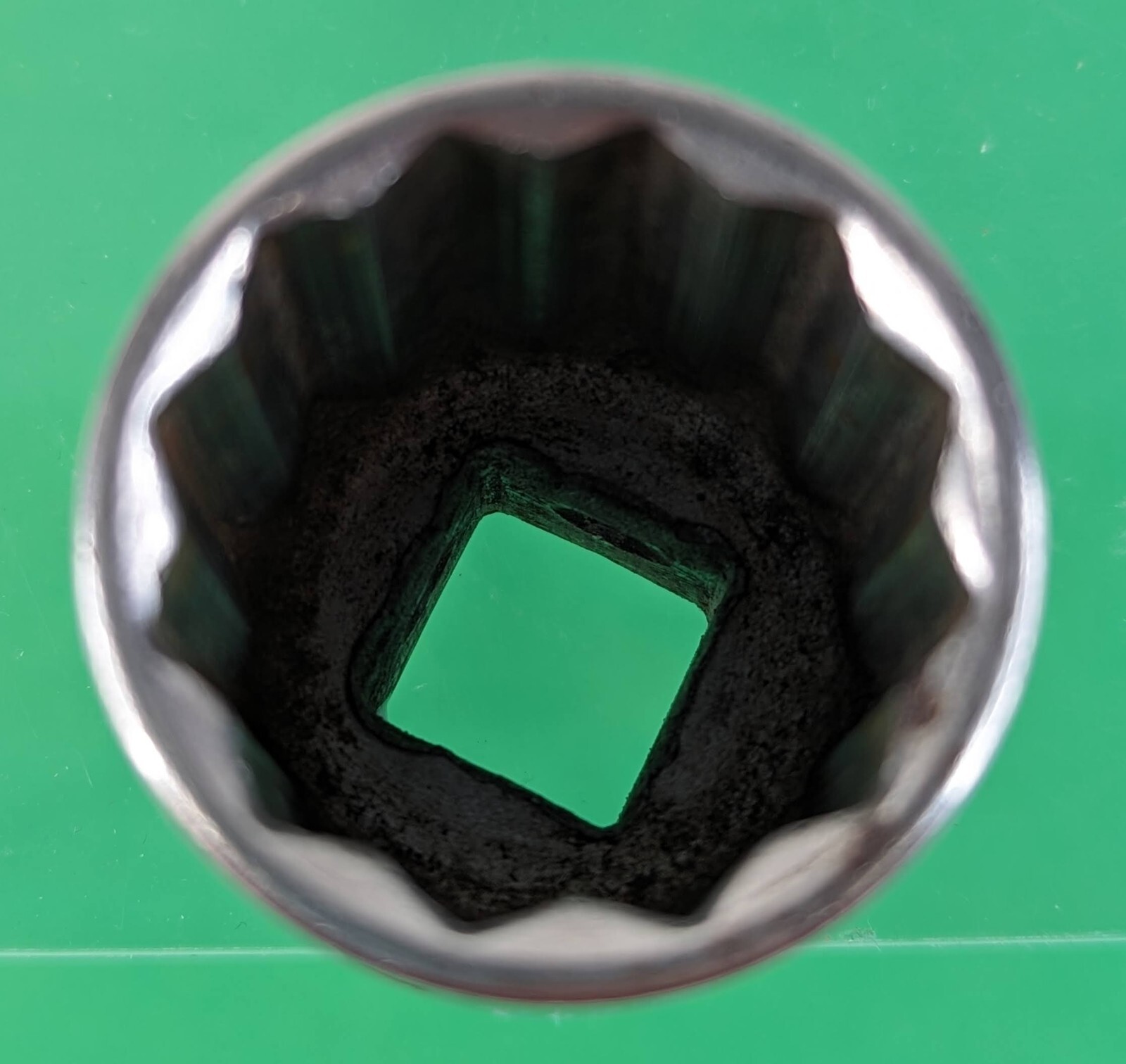 Craftsman USA 1″ 12 Point 1/2″ Drive Shallow Socket G Series 47516