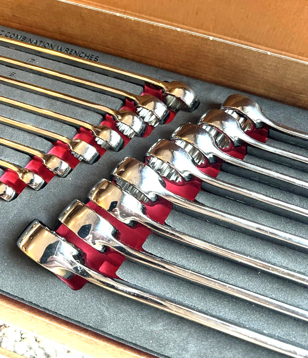 New Snap-on™ SOEXMET01FBR 19pc Metric Flank Dr+ Wrench Foam Set 7 – 25 mm SEALed