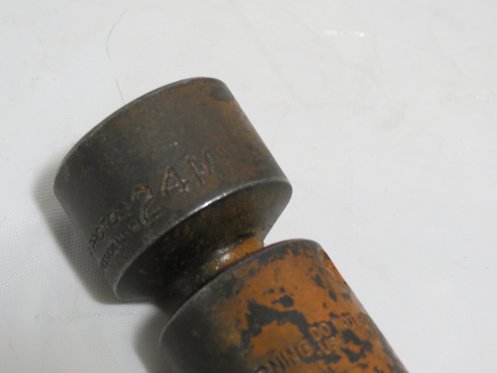Proto 74424MP 1/2″ Drive 24mm Short 6 Point Impact Swivel Socket Overall 2 5/8″