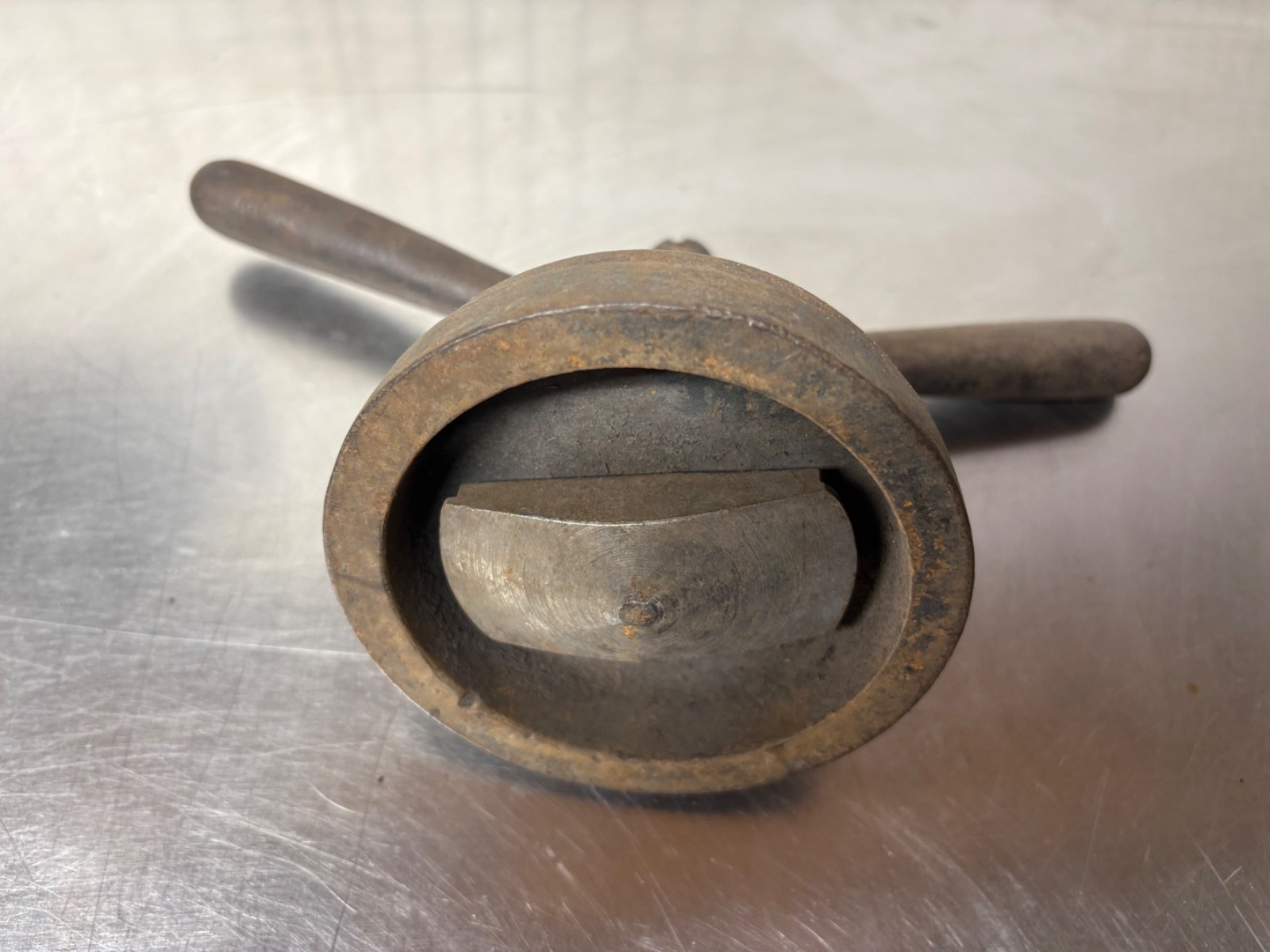 Vintage KR-Wilson BV-302 FORD Model A Rear Axle Bearing Race Puller Tool