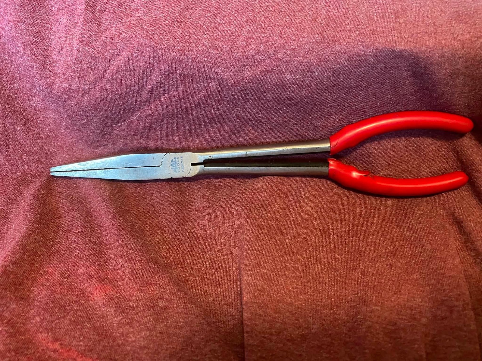 Mac Tools 11″ Long Flat bill Nose Plier P301735