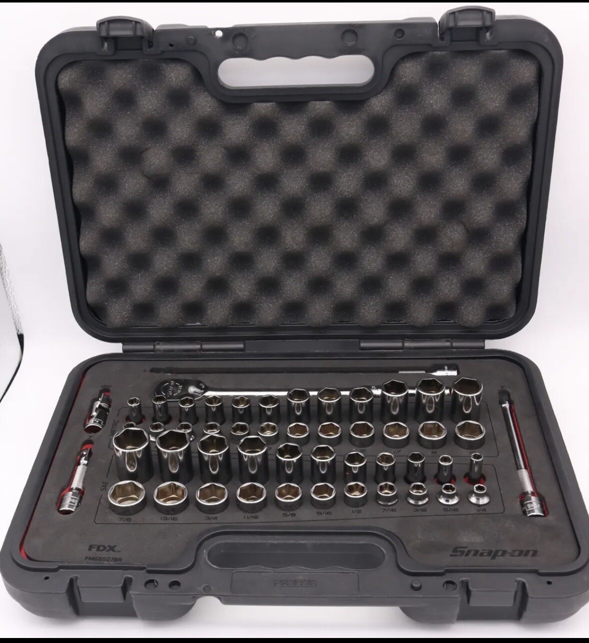 Snap On 51 pc 3/8″ Drive 6 Point Metric SAE General Service Set 251FSMBFR NEW