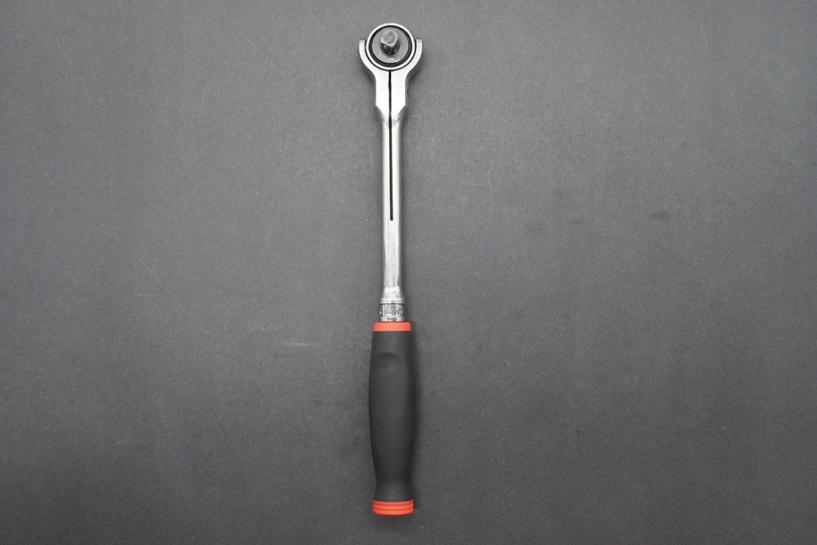 Snap On Ratchet 3/8” Drive Round Head Swivel Soft Grip Handle ( Red ) FHNF100