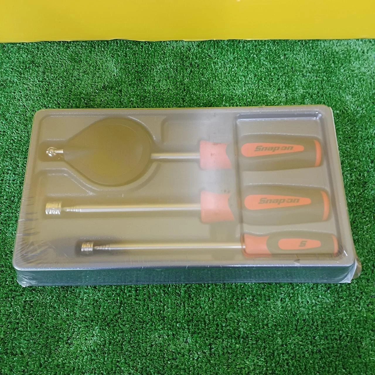 Used Snap-on PTM30DT DARK TITANIUM 3pc Magnetic Extendable Pick-up Tool Set JPN