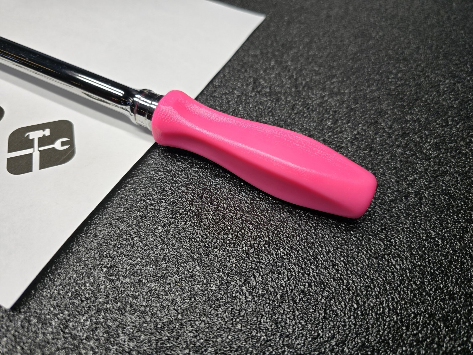 Snap-on Tools NEW HOT PINK 3/8″ Drive Hard Extra-Long Fixed Head Ratchet FHLLD80