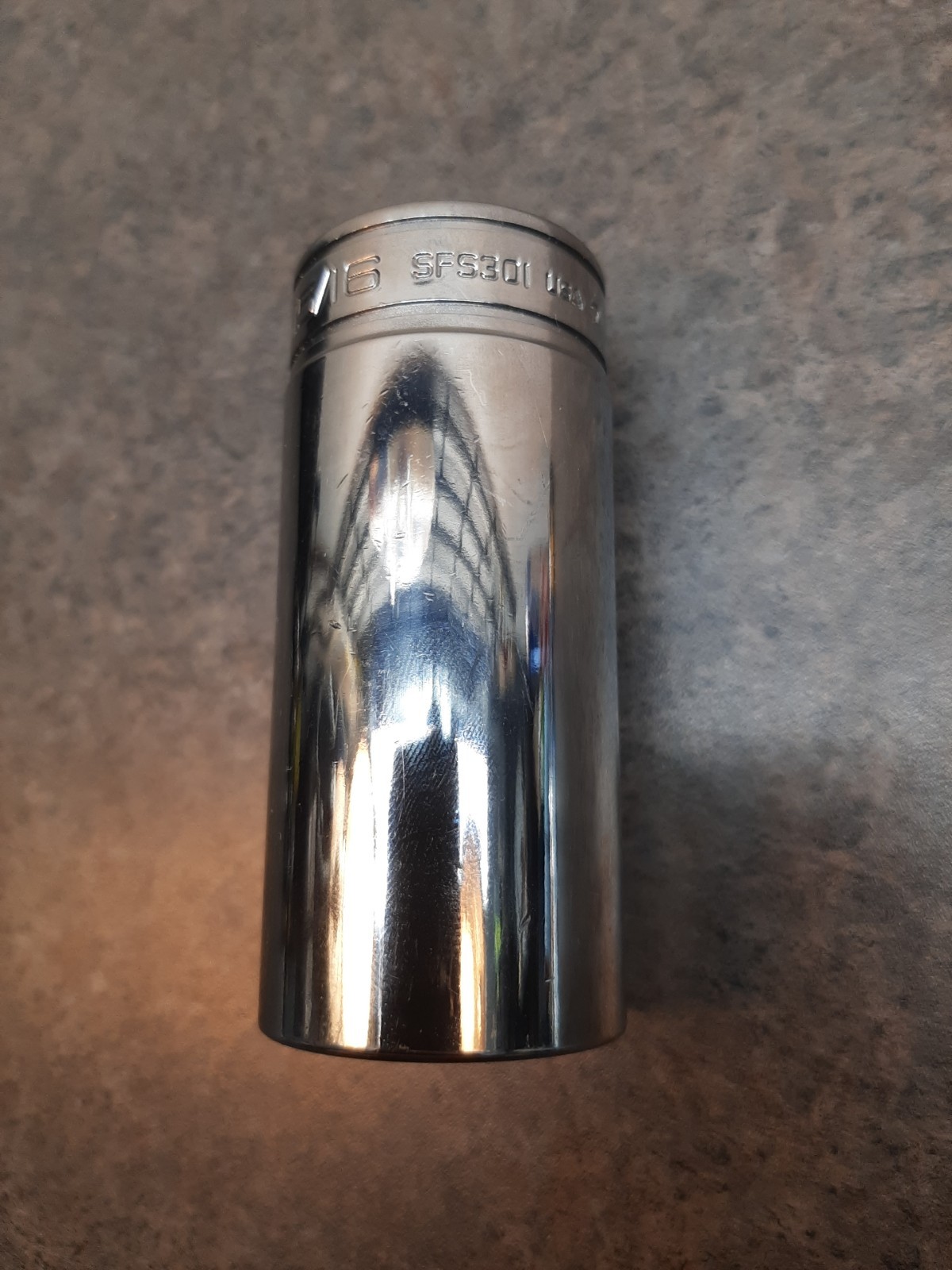 NEW SNAP ON 15/16 DEEP CHROME SOCKET 6 POINT 3/8 DR. NO. SFS301