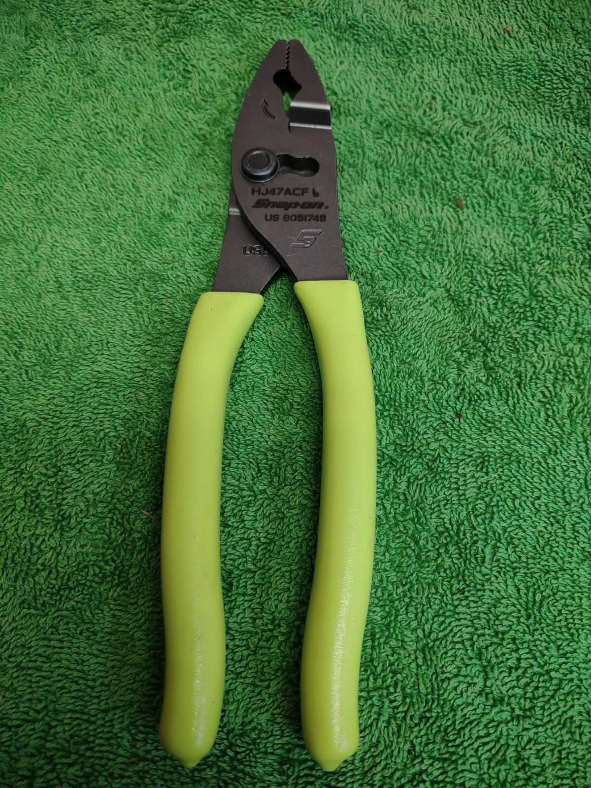 New!! Snap-on Tools USA HI-VIZ 8″ Soft Grip FlankJaw Slip-Joint Pliers HJ47ACFHV