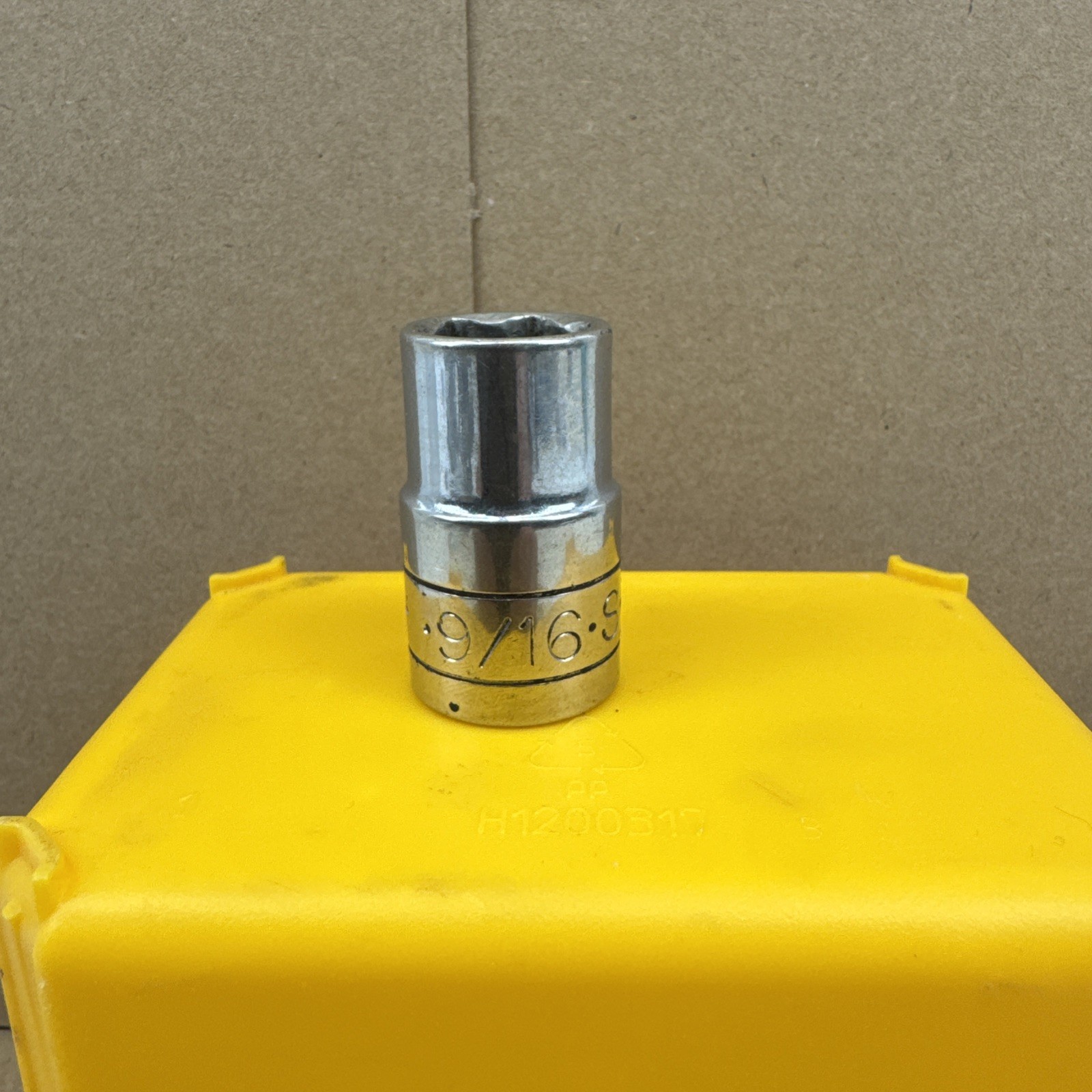 S-K 40118 9/16 6pt Socket 1/2″ Drive Made in USA
