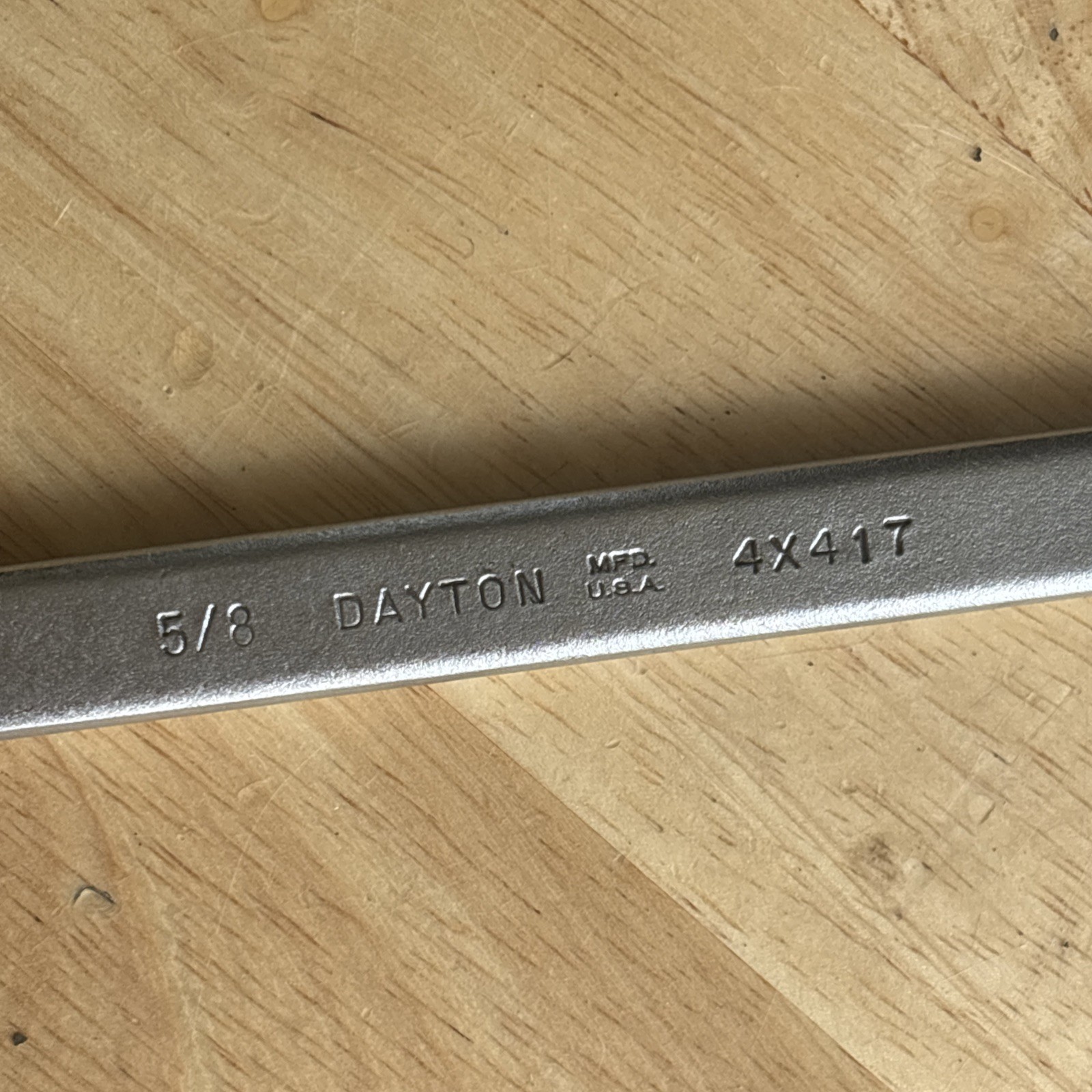 Dayton 5/8″ Combination Wrench 12 Point 8″ Total Length 4X417 Vtg USA