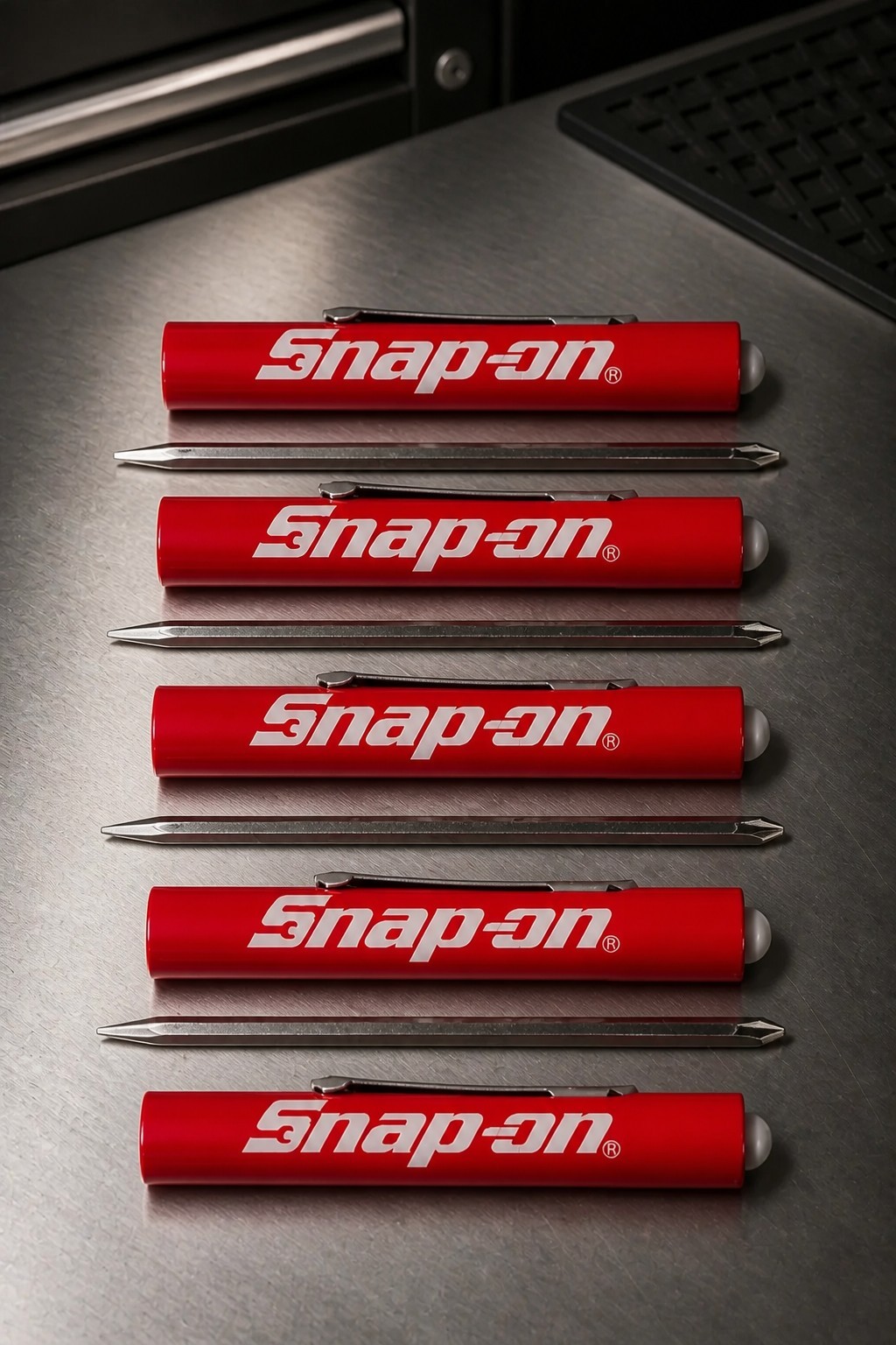 2X Snap on tools pocket screwdriver with flat and Phillips Reversible tip NEW!!!