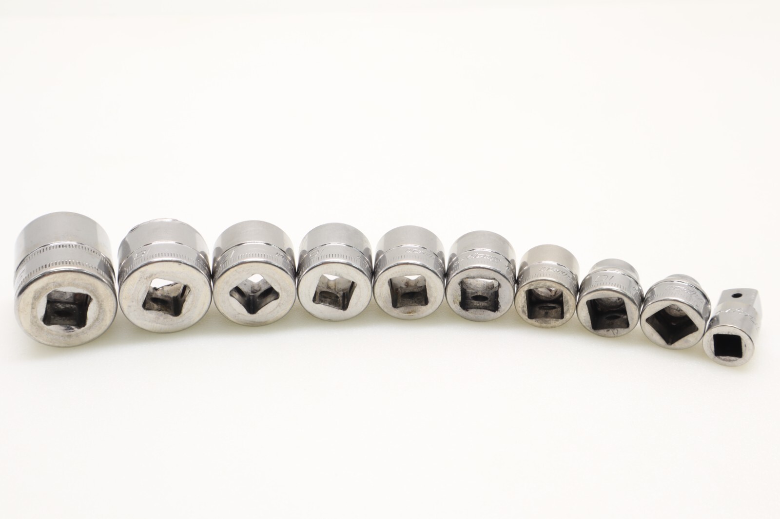 Snap On 9Pc 3/8″ 6PT Drive Shallow Socket Set 19, 18, 17, 16, 15, 14, 12, 10, 8