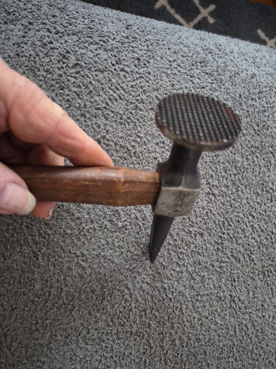 Snap On BF613B Wood Handle Auto Body Round Face Cross Peen Shrinking Hammer MINT