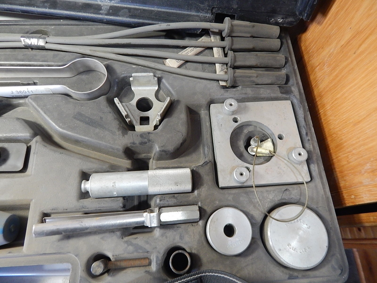 J-36999-2 Kent-Moore QUAD 4 DOHC Engine Service Tool Set Service Kit Valves Seal