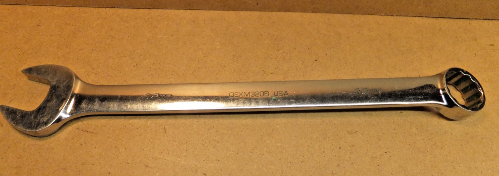 Snap-On tools 32 mm combination wrench flank drive OEXM320B 12 point USA metric