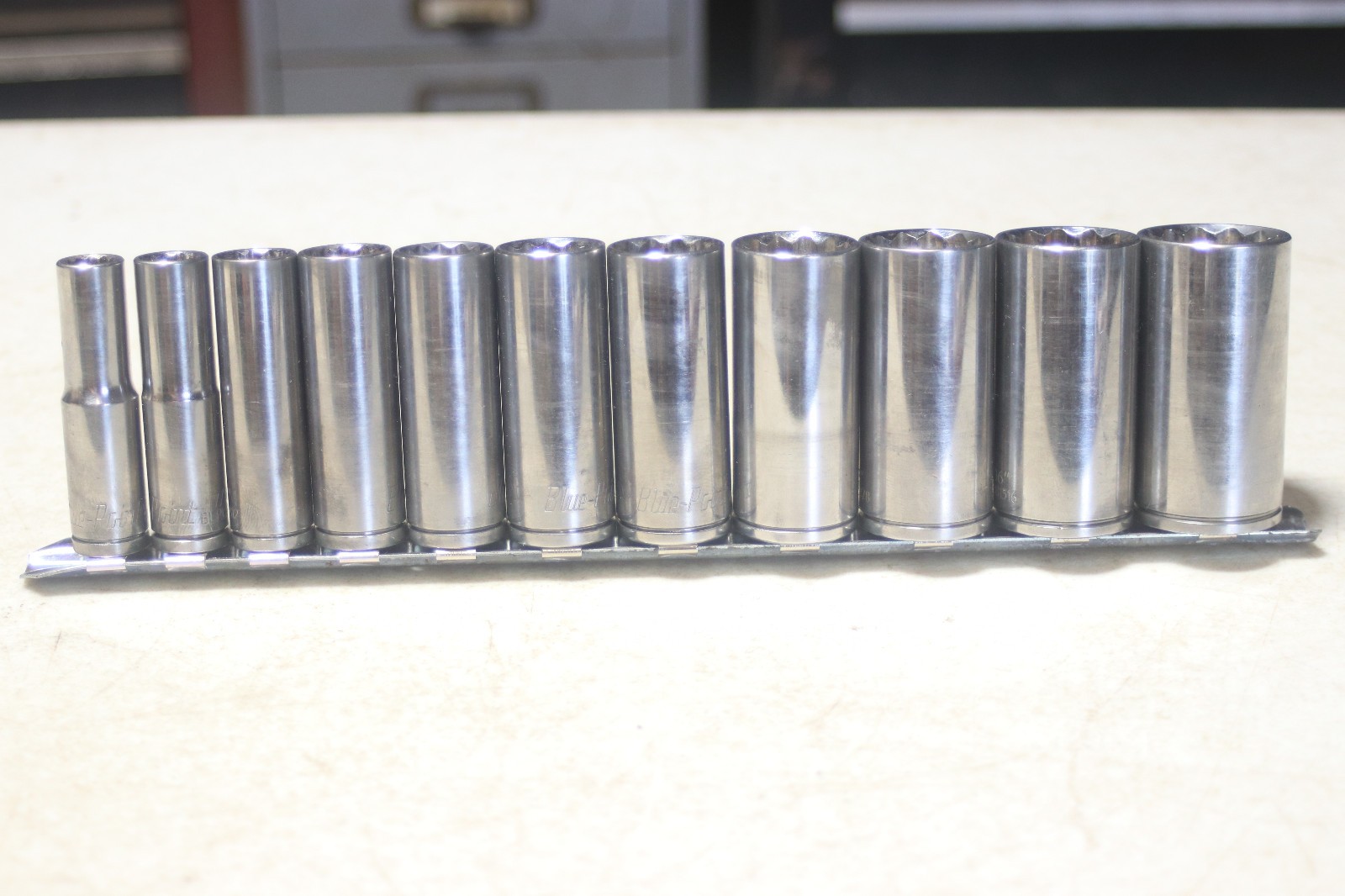 Blue Point BLPL 3/8 Inch Drive 12 Point Deep Socket Set 3/8 To 1 Inch 11 Pieces