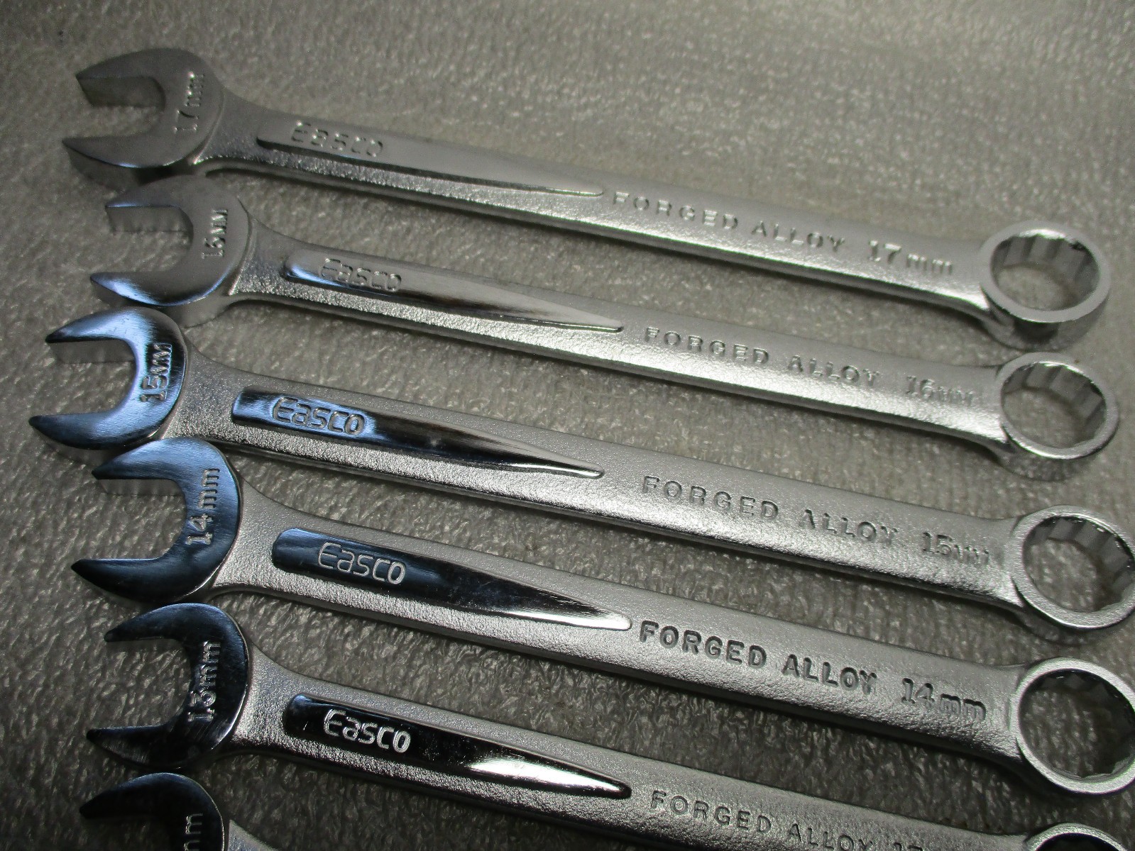 Easco Complete 11 Pc Metric Wrench Set w/Original Yellow Pouch 8-17mm Excellent