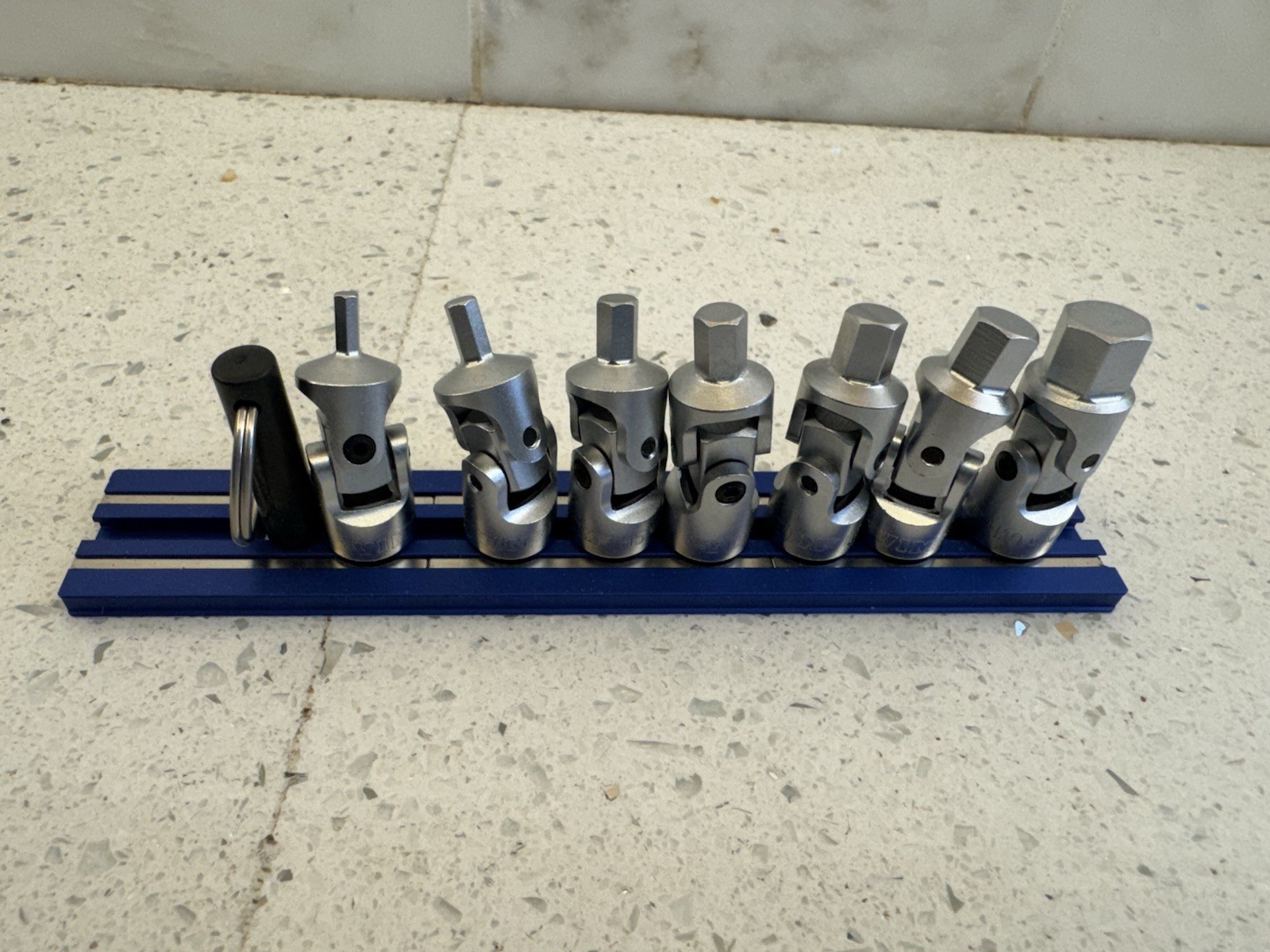 VIM Tools 7-Piece Universal Joint Metric Hex Driver Set (UJM400)